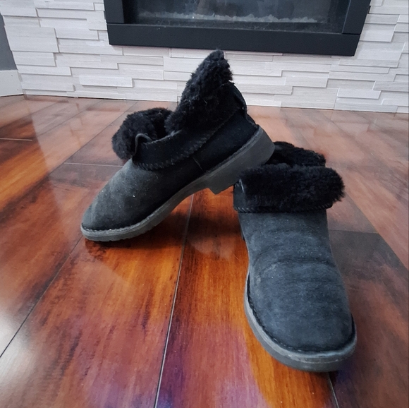 UGG McKay Winter Boots Size 7 - Picture 1 of 6